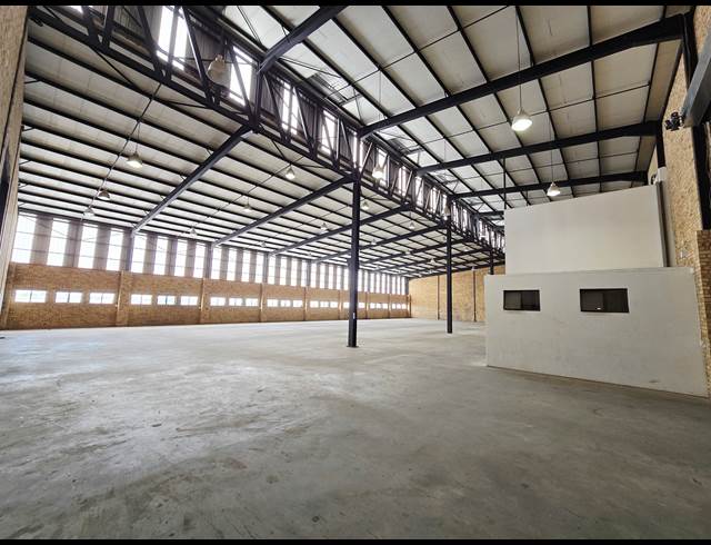 1,345M² WAREHOUSE TO LET IN NORTH RIDING