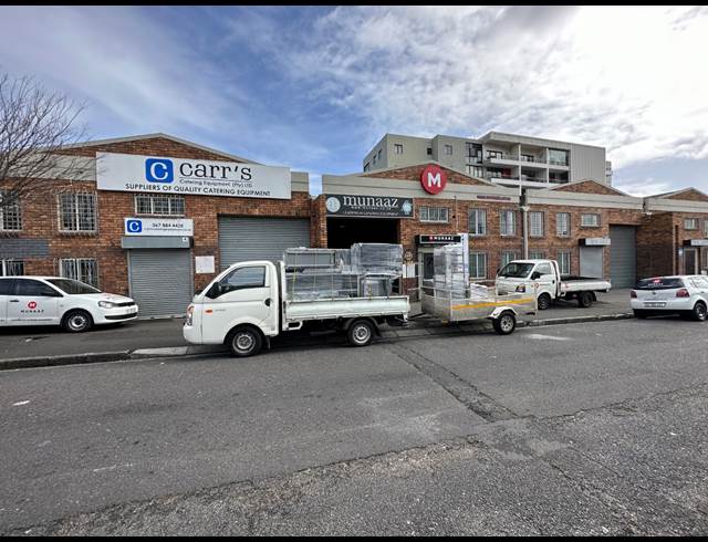 360M² WAREHOUSE TO LET IN WOODSTOCK