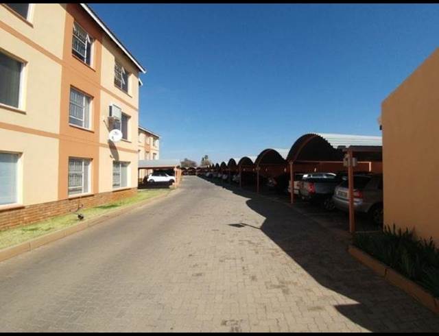 2 BEDROOM PROPERTY TO RENT IN DIE BULT