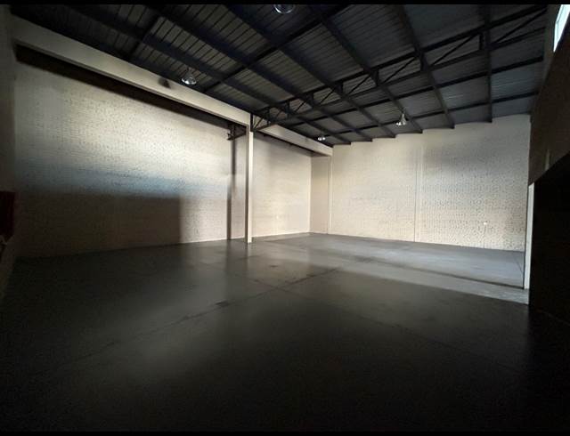 396M² WAREHOUSE TO LET IN POMONA