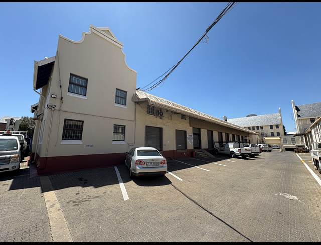 548M² WAREHOUSE TO LET IN JET PARK