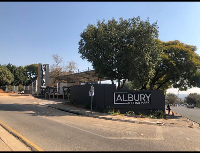 346M² OFFICE TO LET IN HYDE PARK