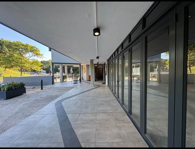 80M² RESTAURANT TO LET IN WILLARD BEACH