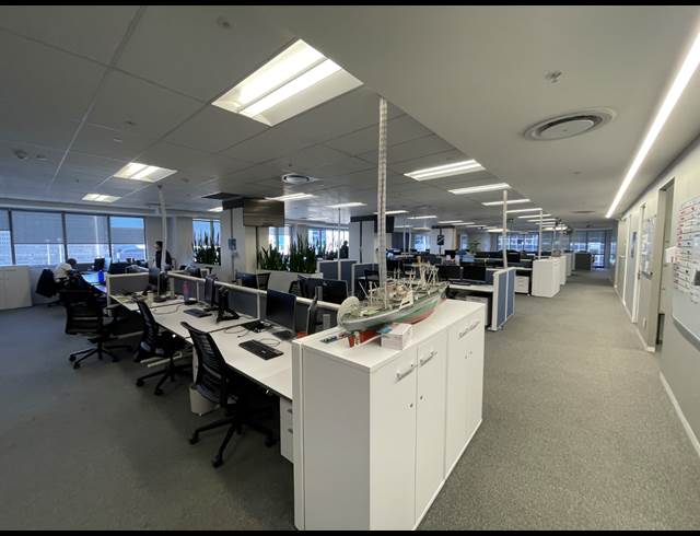4,055M² OFFICE TO LET IN CAPE TOWN CITY CENTRE