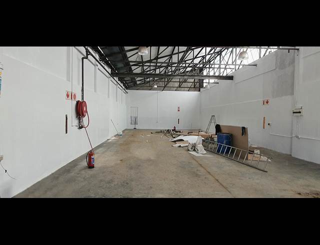 300M² WAREHOUSE TO LET IN SEBENZA
