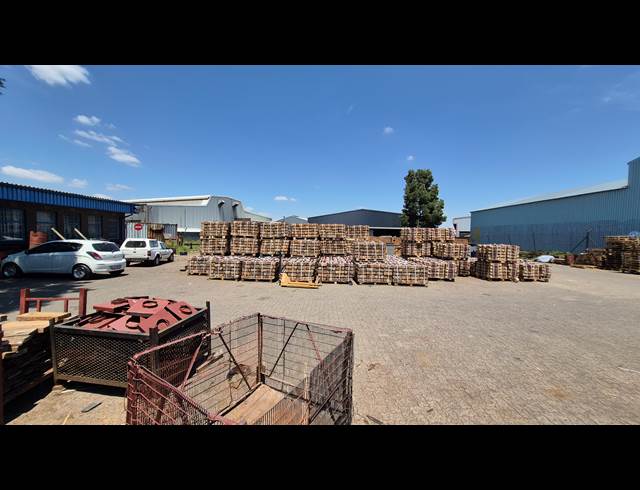 250M² INDUSTRIAL YARD TO LET IN APEX