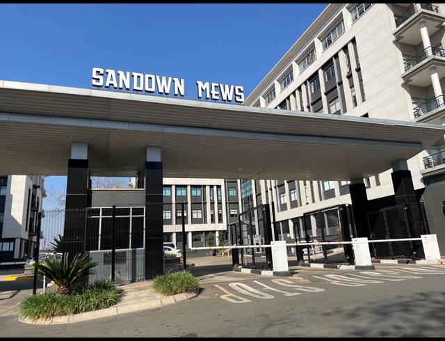 1,319M² OFFICE TO LET IN SANDTON CENTRAL
