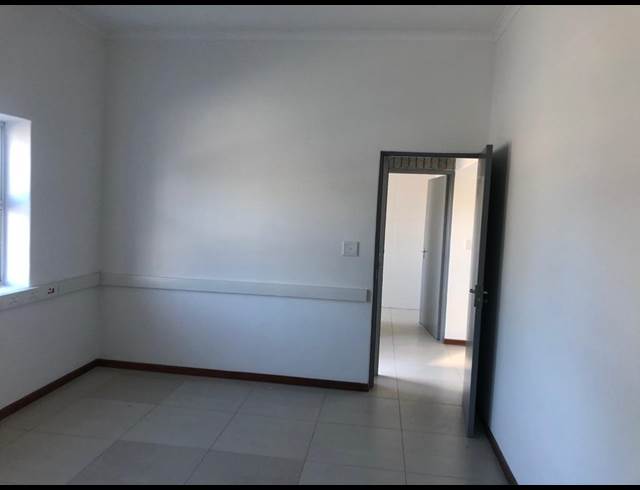 447M² WAREHOUSE TO LET IN SAXENBURG PARK 1