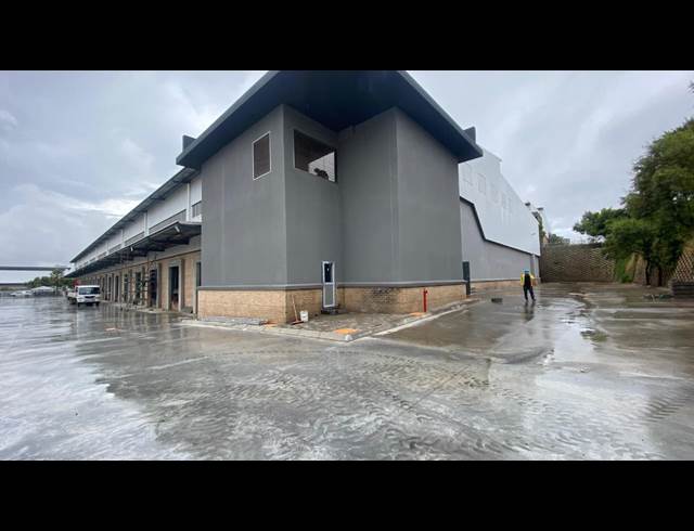 7,738M² WAREHOUSE TO LET IN LOUWLARDIA