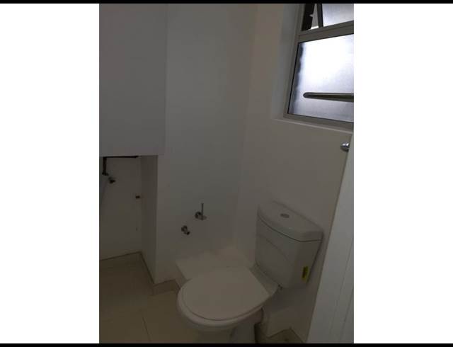 BUSINESS PROPERTY TO RENT IN ESTCOURT