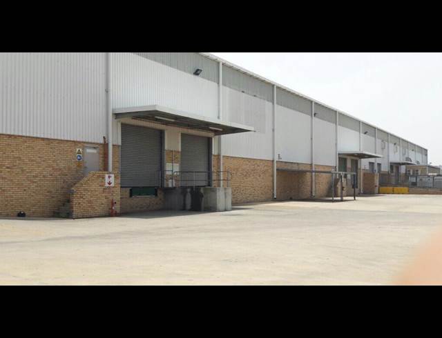 3,274M² WAREHOUSE TO LET IN RANDJESPARK