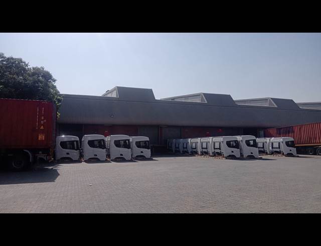 3,887M² WAREHOUSE TO LET IN AEROTON