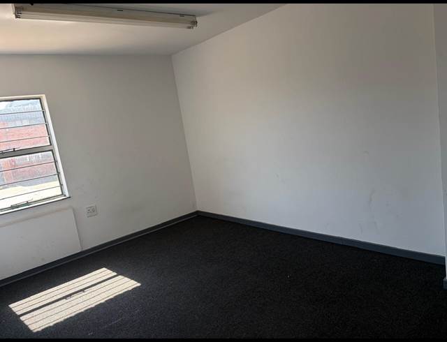 396M² WAREHOUSE TO LET IN CITY DEEP
