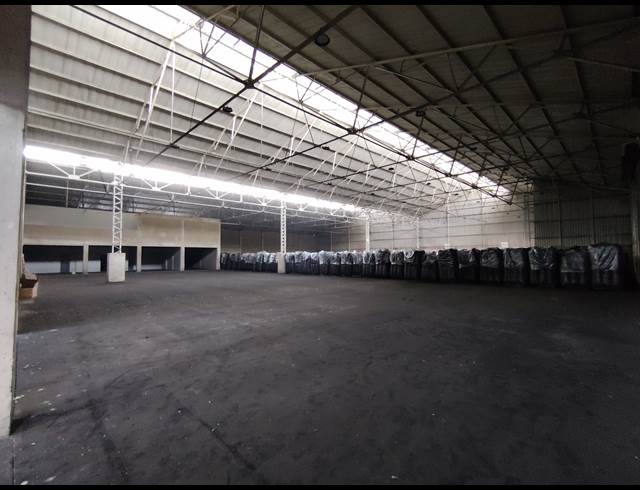 2,700M² WAREHOUSE TO LET IN ALBERTON NORTH