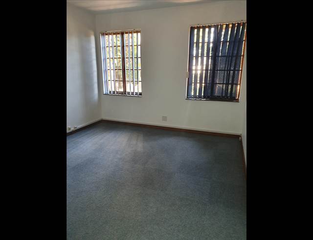 71M² OFFICE TO LET IN RANDJESPARK