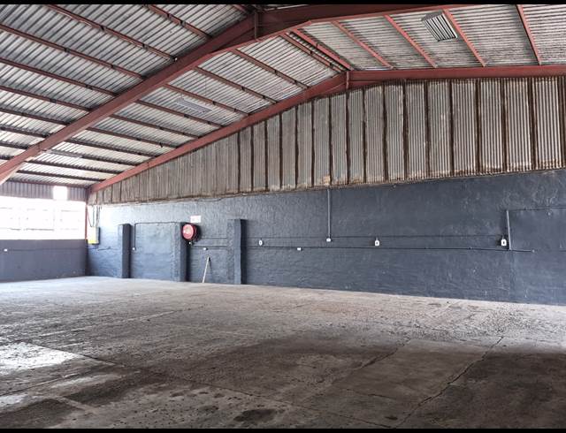 480M² WAREHOUSE TO LET IN GLEN ANIL