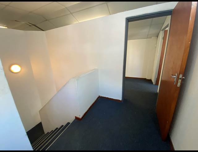 318M² WAREHOUSE TO LET IN MARCONI BEAM INDUSTRIA