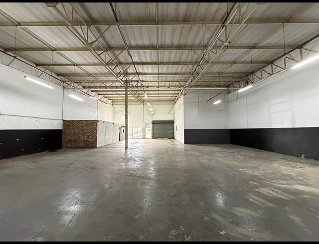 560M² WAREHOUSE TO LET IN HALFWAY HOUSE