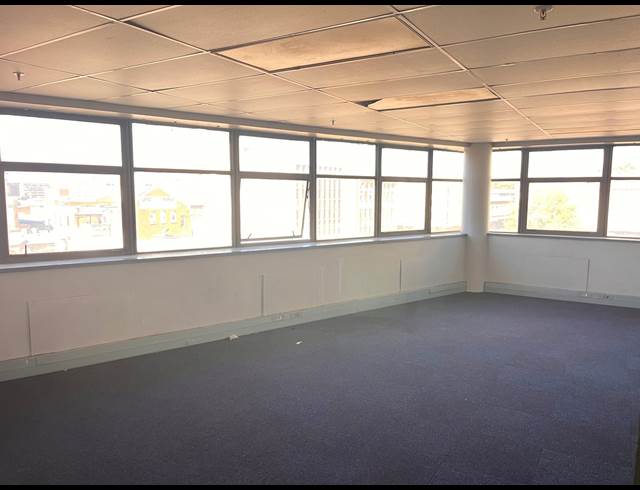 1,200M² OFFICE TO LET IN GERMISTON CENTRAL