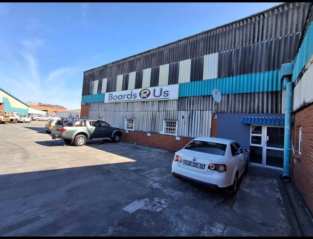 261M² WAREHOUSE TO LET IN CHISELHURST