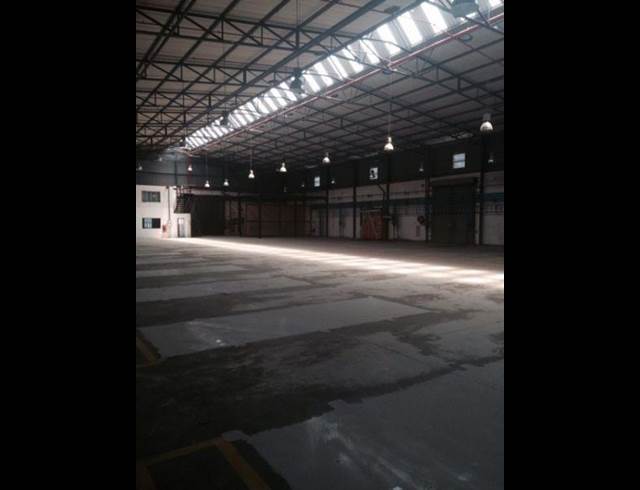 1,500M² WAREHOUSE RENTED IN STIKLAND