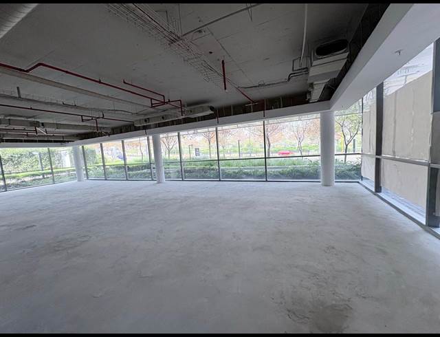 510M² OFFICE TO LET IN WATERFALL