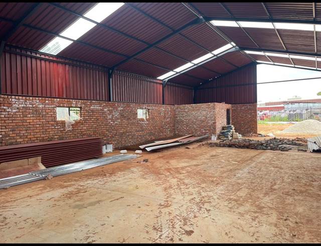 200M² WAREHOUSE TO LET IN KIRKNEY