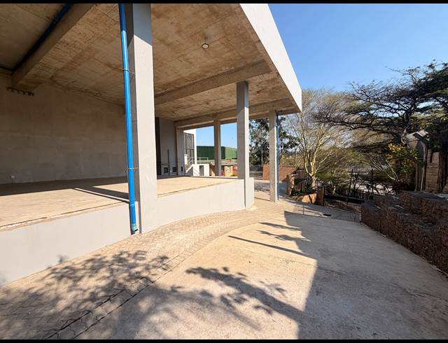 285M² WAREHOUSE TO LET IN GLEN ANIL