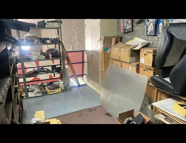868M² WAREHOUSE TO LET IN KYALAMI