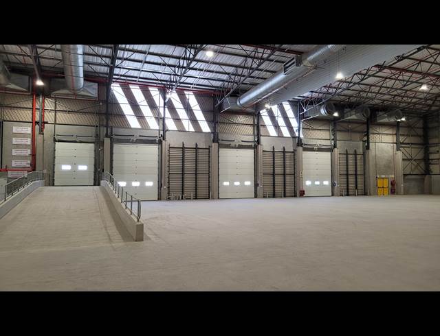 4,375M² WAREHOUSE TO LET IN BLACKHEATH INDUSTRIAL