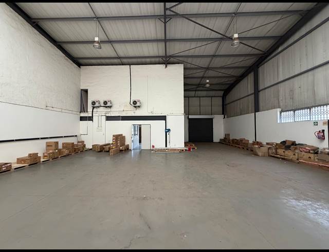 328M² WAREHOUSE TO LET IN HALFWAY HOUSE