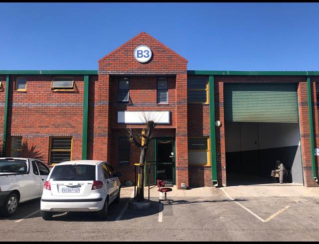 270M² WAREHOUSE RENTED IN STRIJDOMPARK