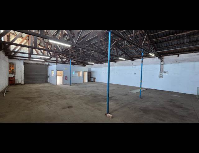 230M² WAREHOUSE TO LET IN DAL JOSAFAT