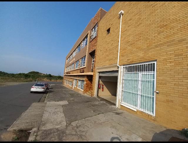 342M² WAREHOUSE TO LET IN EAST LONDON CENTRAL