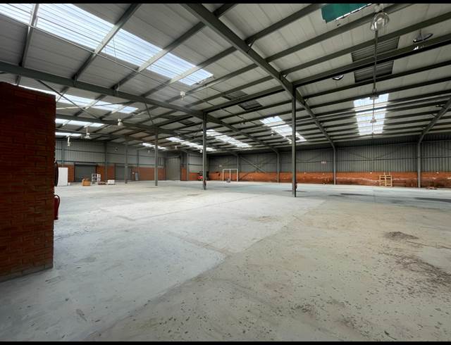 3,189M² WAREHOUSE TO LET IN RANDJESPARK