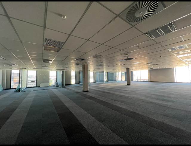 641.30M² OFFICE TO LET IN CENTURION CENTRAL