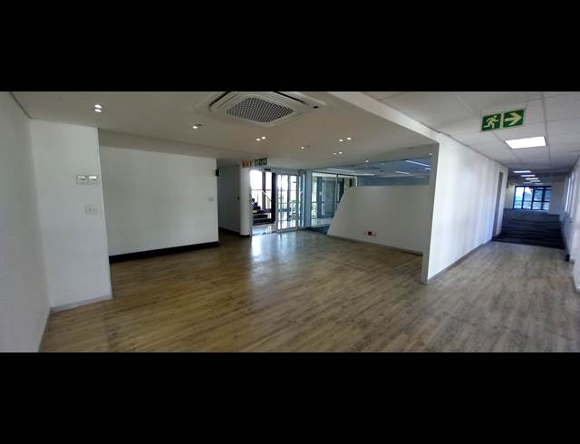 299M² OFFICE TO LET IN BRYANSTON