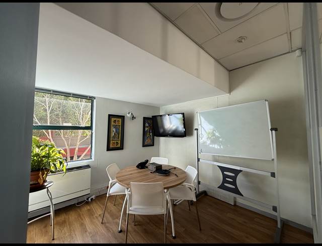 410M² OFFICE TO LET IN TOKAI