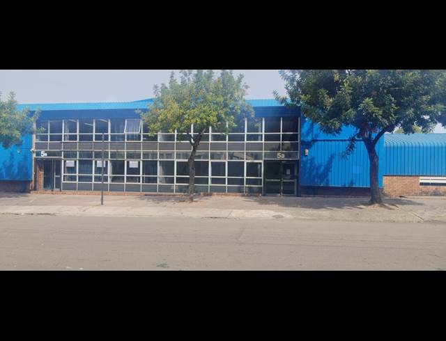 400M² WAREHOUSE TO LET IN BENROSE