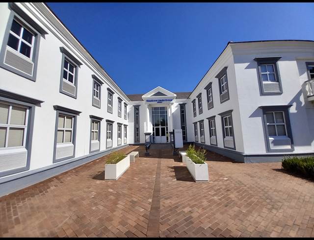 279M² OFFICE TO LET IN BRYANSTON