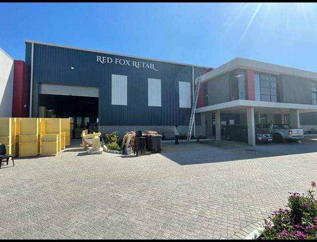 494M² WAREHOUSE RENTED IN STIKLAND INDUSTRIAL