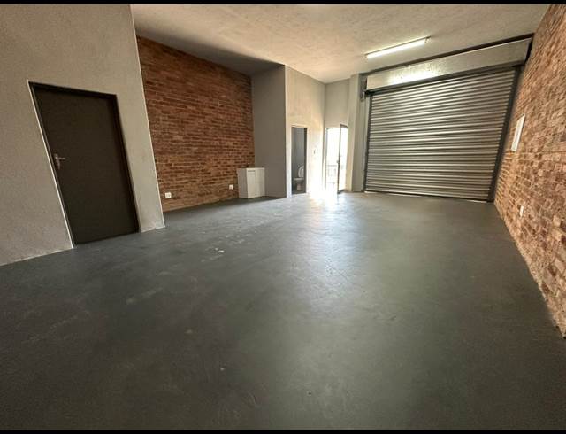 268M² WAREHOUSE TO LET IN CLAYVILLE