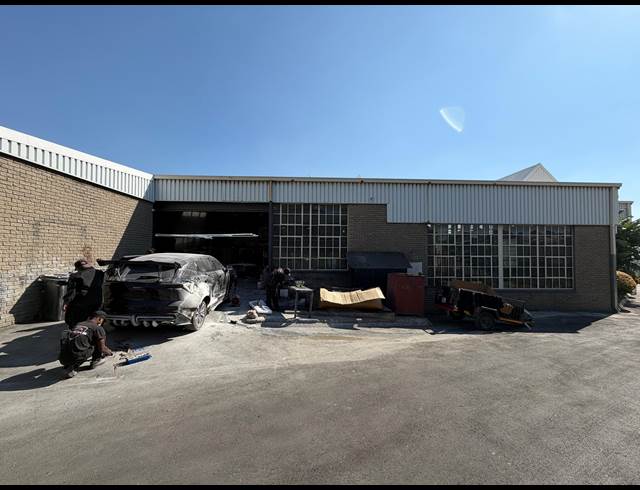 580M² WAREHOUSE TO LET IN HALFWAY HOUSE