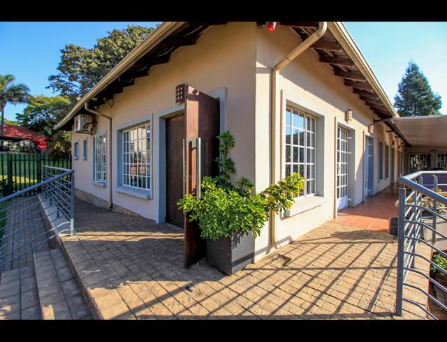 583M² OFFICE TO LET IN BEDFORDVIEW