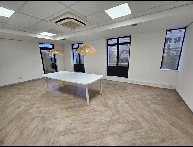 509M² OFFICE TO LET IN CAPE TOWN CITY CENTRE