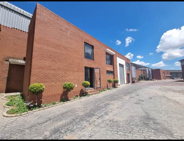 1,400M² WAREHOUSE TO LET IN ALBERTON NORTH
