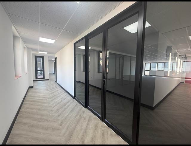 376M² OFFICE TO LET IN ROSEBANK