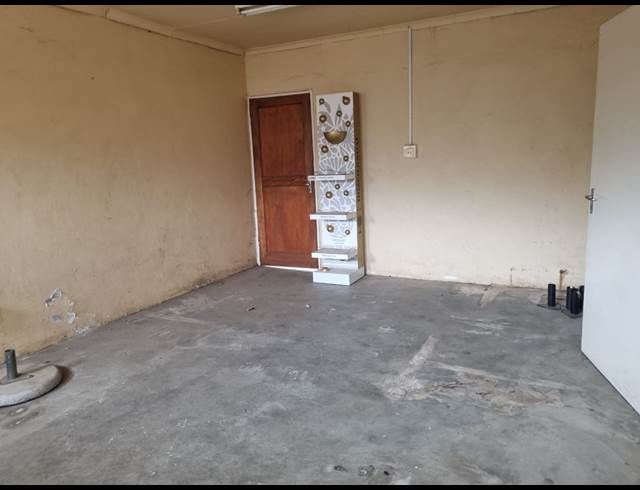 45M² WAREHOUSE TO LET IN ROCKY DRIFT