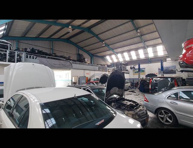 450M² FACTORY TO LET IN OTTERY EAST