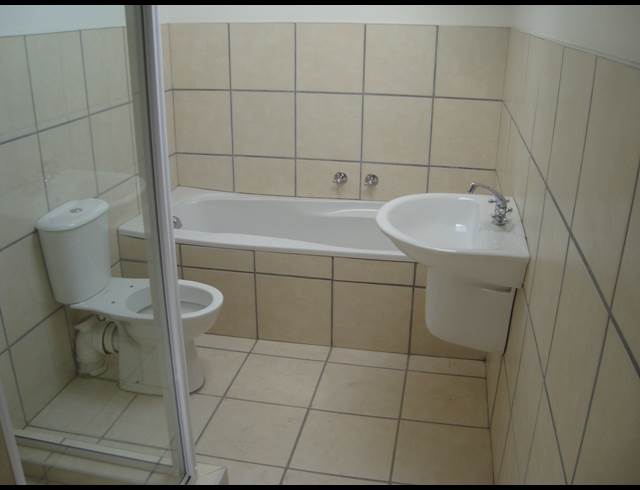 2 bed property to rent in PAGLANDE